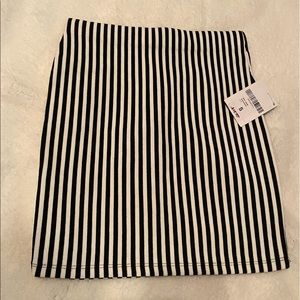 MOVING SALE 3/$20 5/$25 F21 striped bodycon skirt